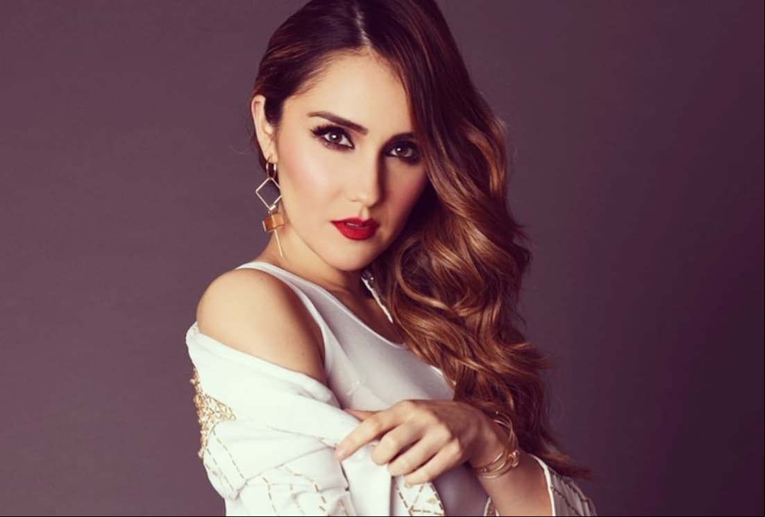 Foto íntima de Dulce María causa polémica en redes