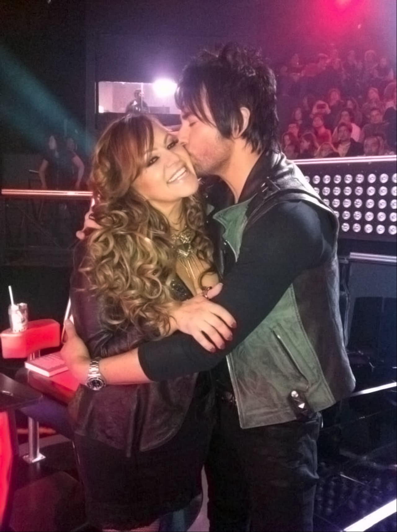 Beto Cuevas acepta que tenía química con Jenni Rivera