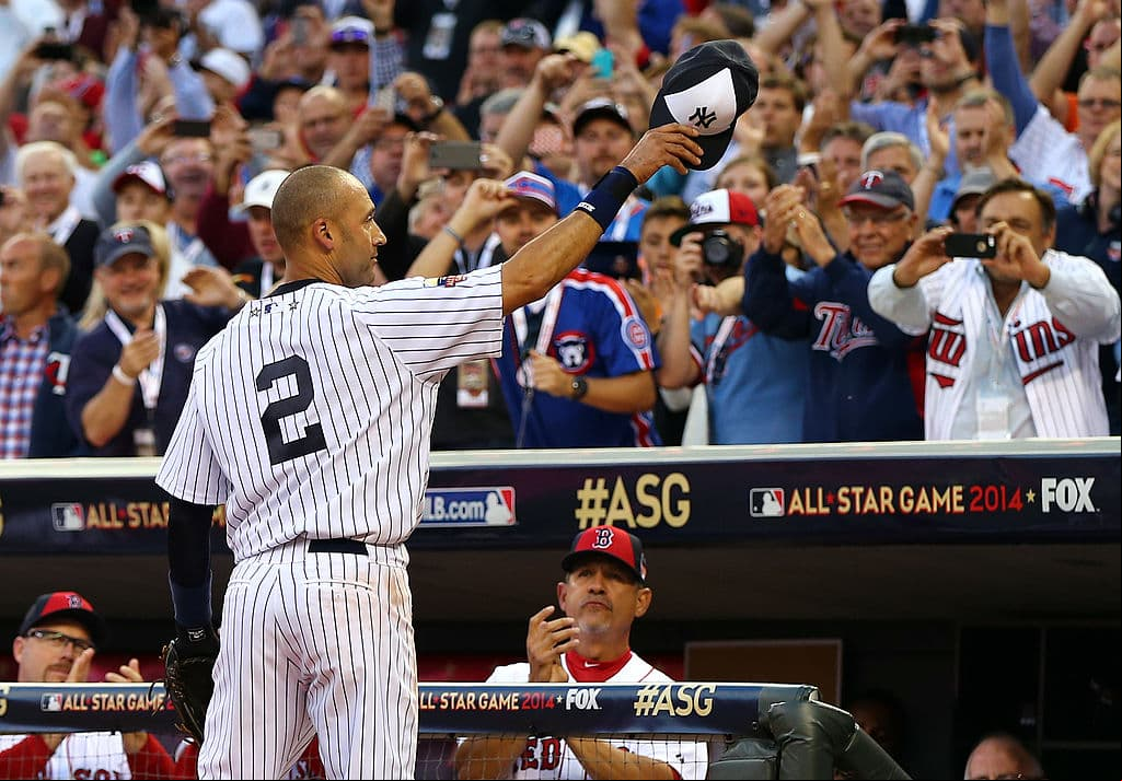 A lo largo de los años, varios jugadores de los Yankees, como Babe Ruth y Yogi Berra, fueron incluidos en el Salón de la Fama del Béisbol.