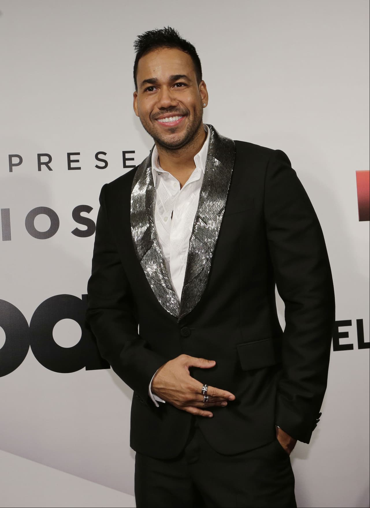 Romeo Santos lanzará nuevo tema con Aventura
