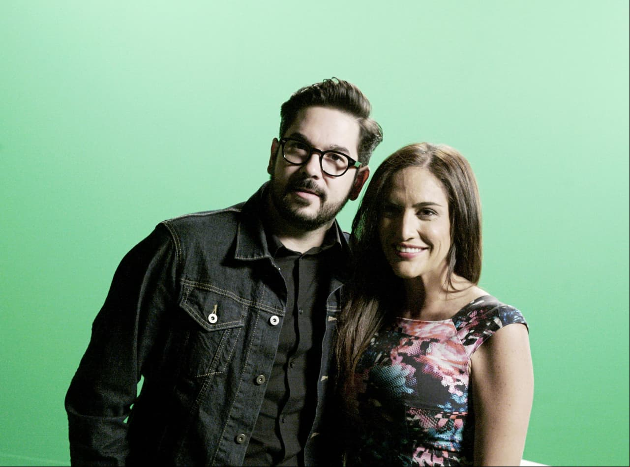 Danielle Dithurbide con el productor Pedro Ortiz de Pinedo.
