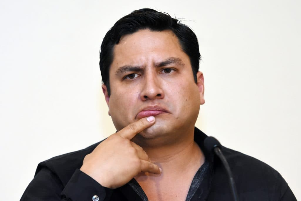 ¿Qué hizo Julión Álvarez en un palenque en Durango que desató una nueva polémica?